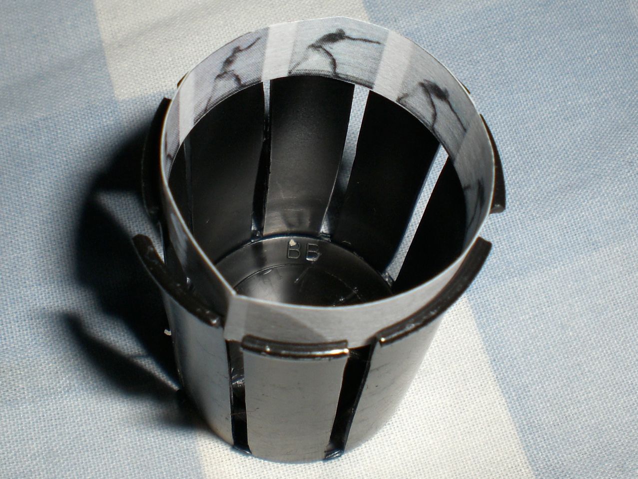 A Visual Illusion in 5 Mins From Stationery (and a Film Container) 