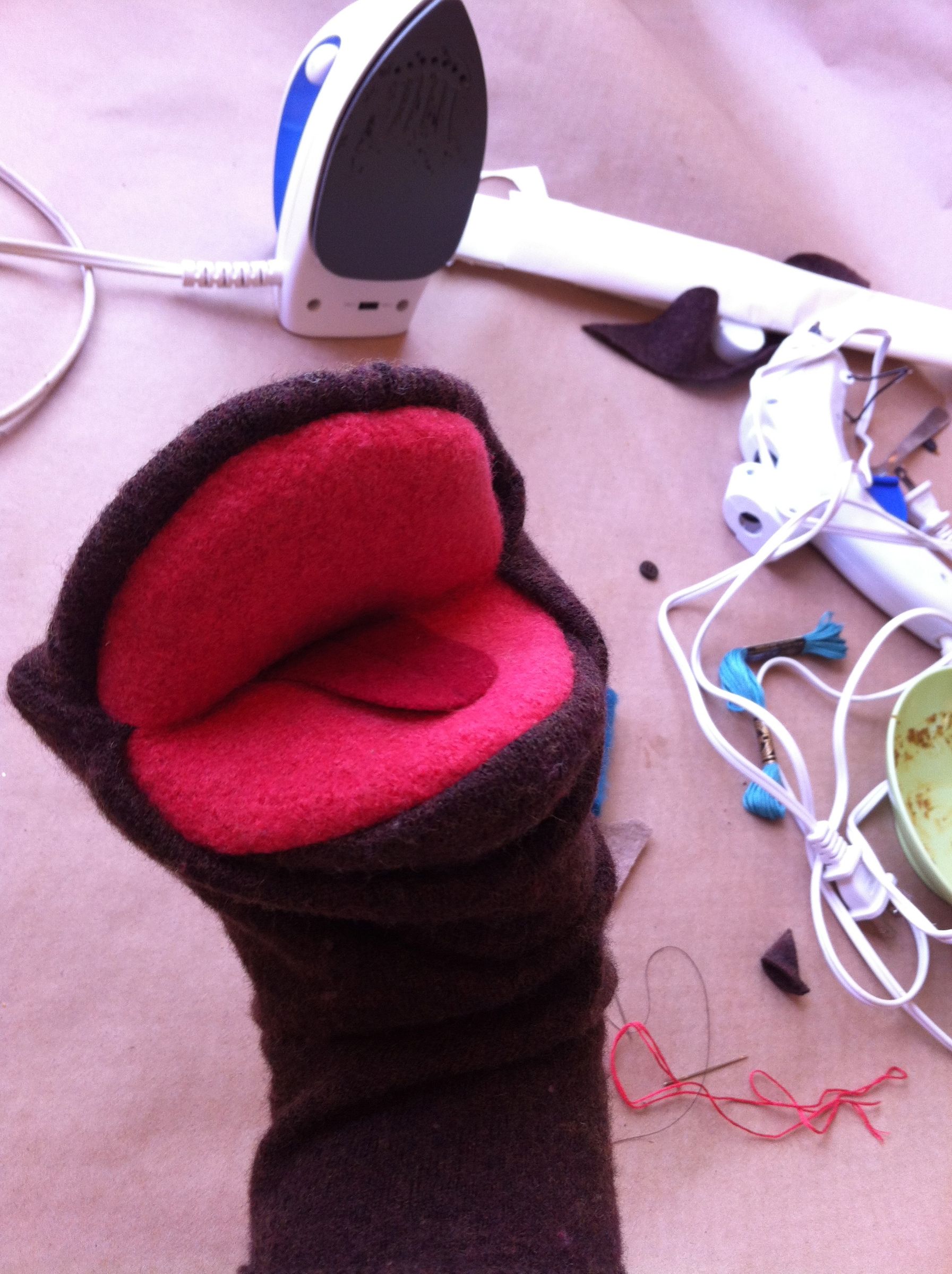 Simple Sweater Puppet 6 Steps Instructables