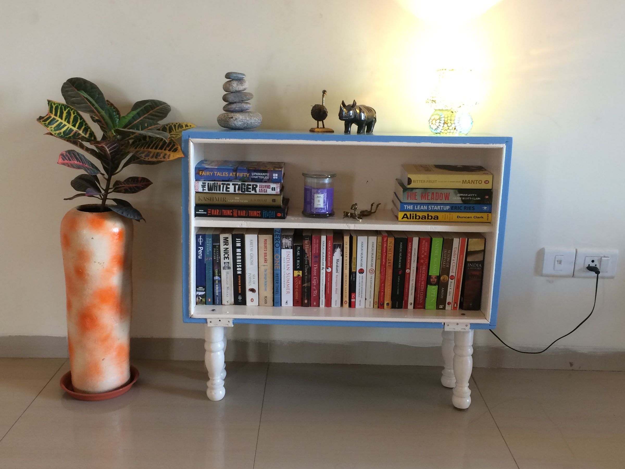 Old Army Trunk Repurposed Into Retro Bookcase 6 Steps (with Pictures