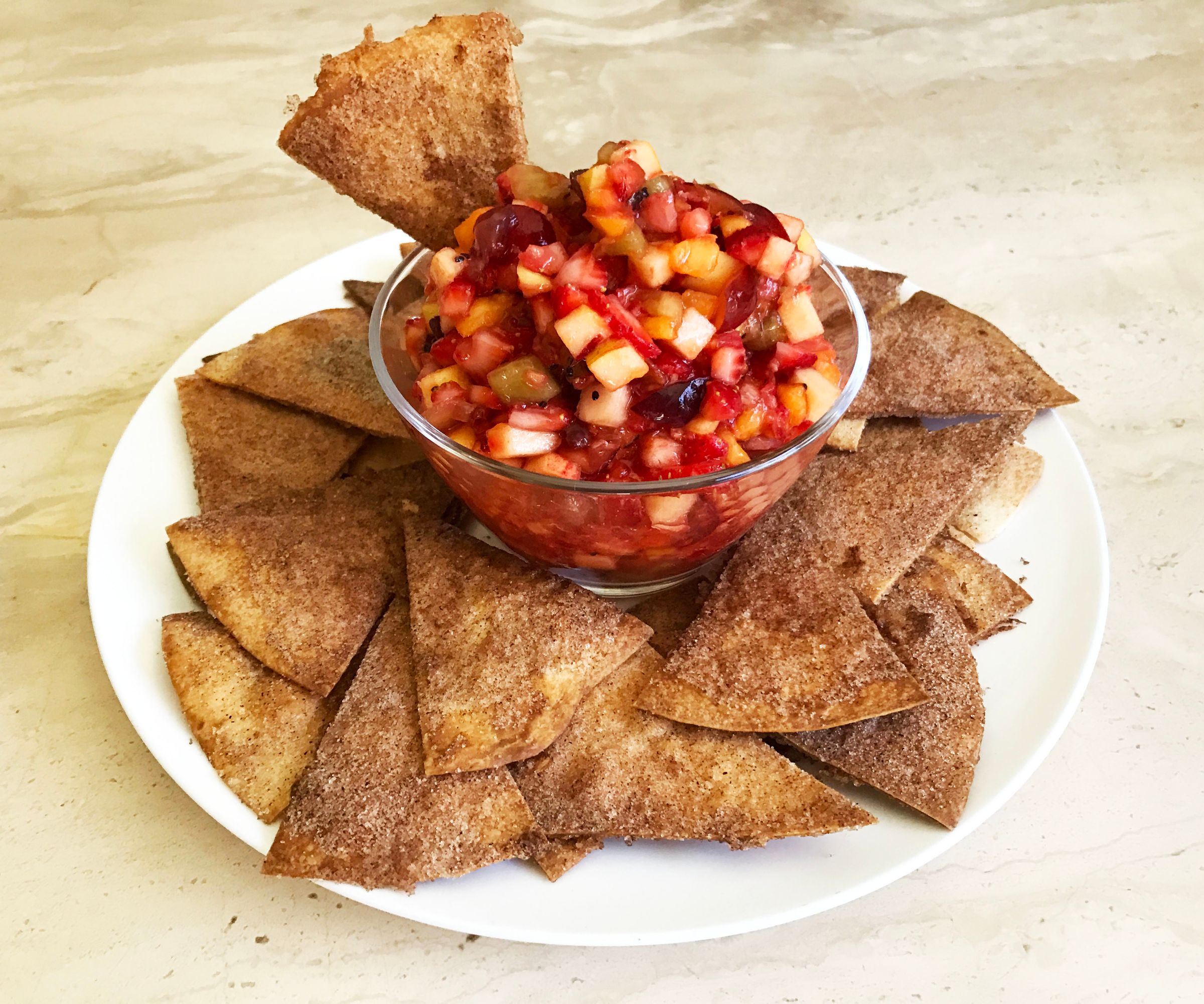 (Vegan) Fruit Salsa With Toasted Cinnamon Chips
