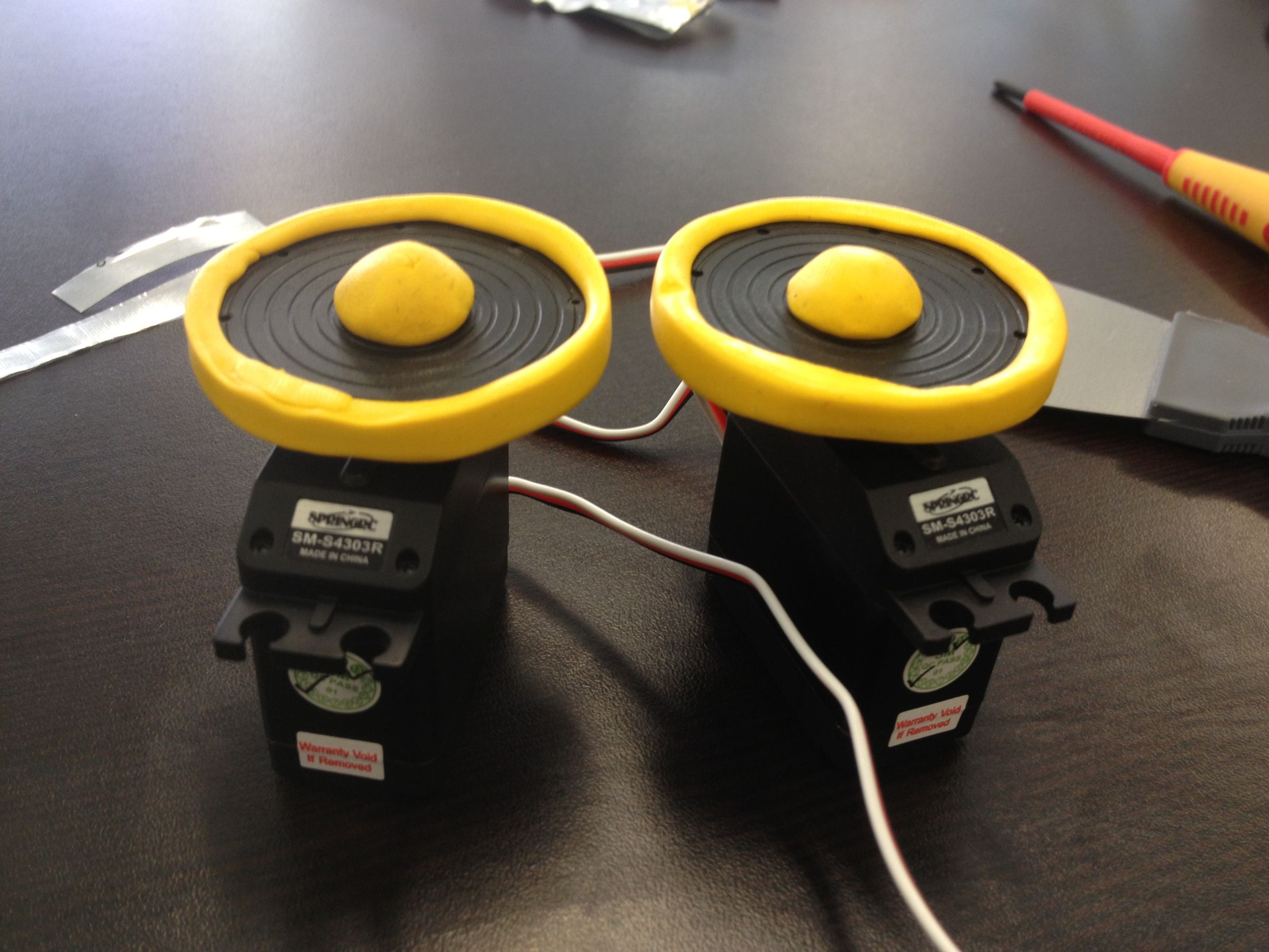 Simple Sugru Robot Wheel