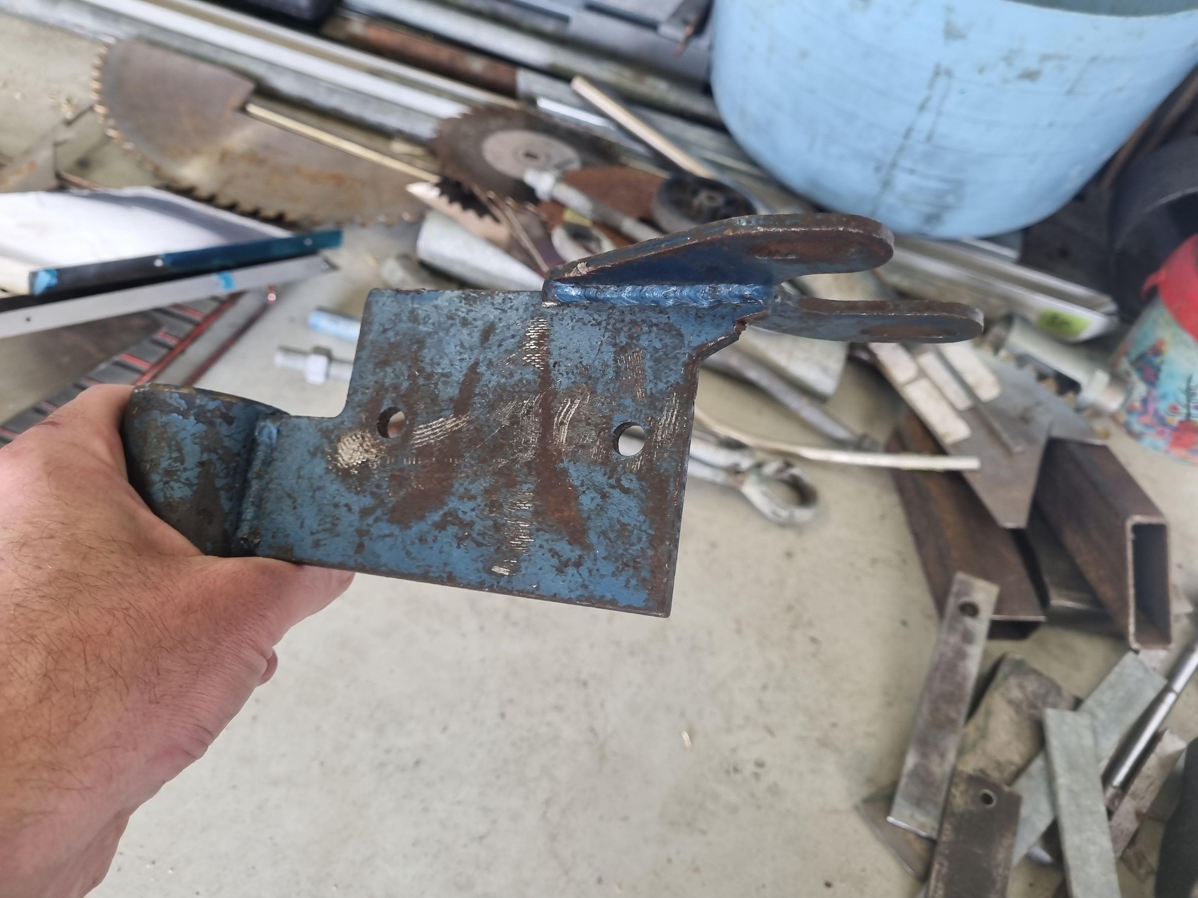 Scrap Metal Grinder Tool Rest : 7 Steps (with Pictures) - Instructables