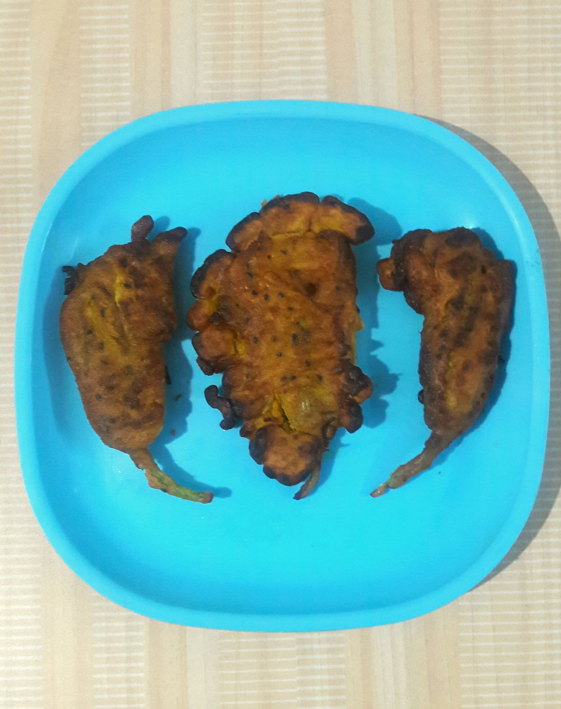 Delicious Pumpkin Flowers Fried in Gram Flour. 5 Steps Instructables
