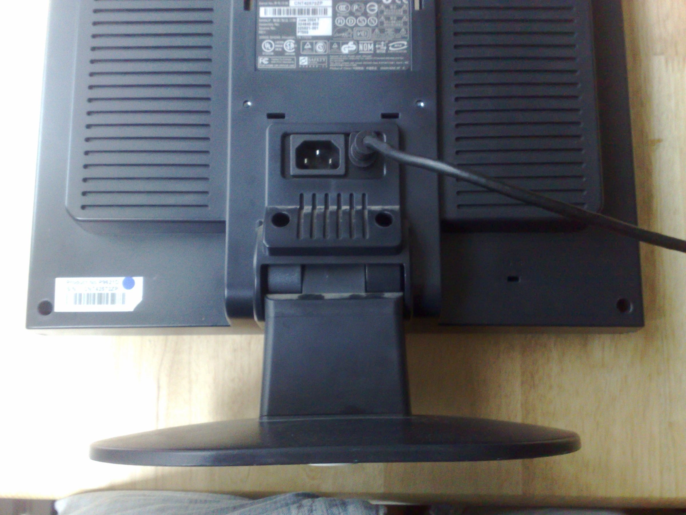 How to Repair HP 1702 Lcd Monitor With Broken VGA Cable 6 Steps