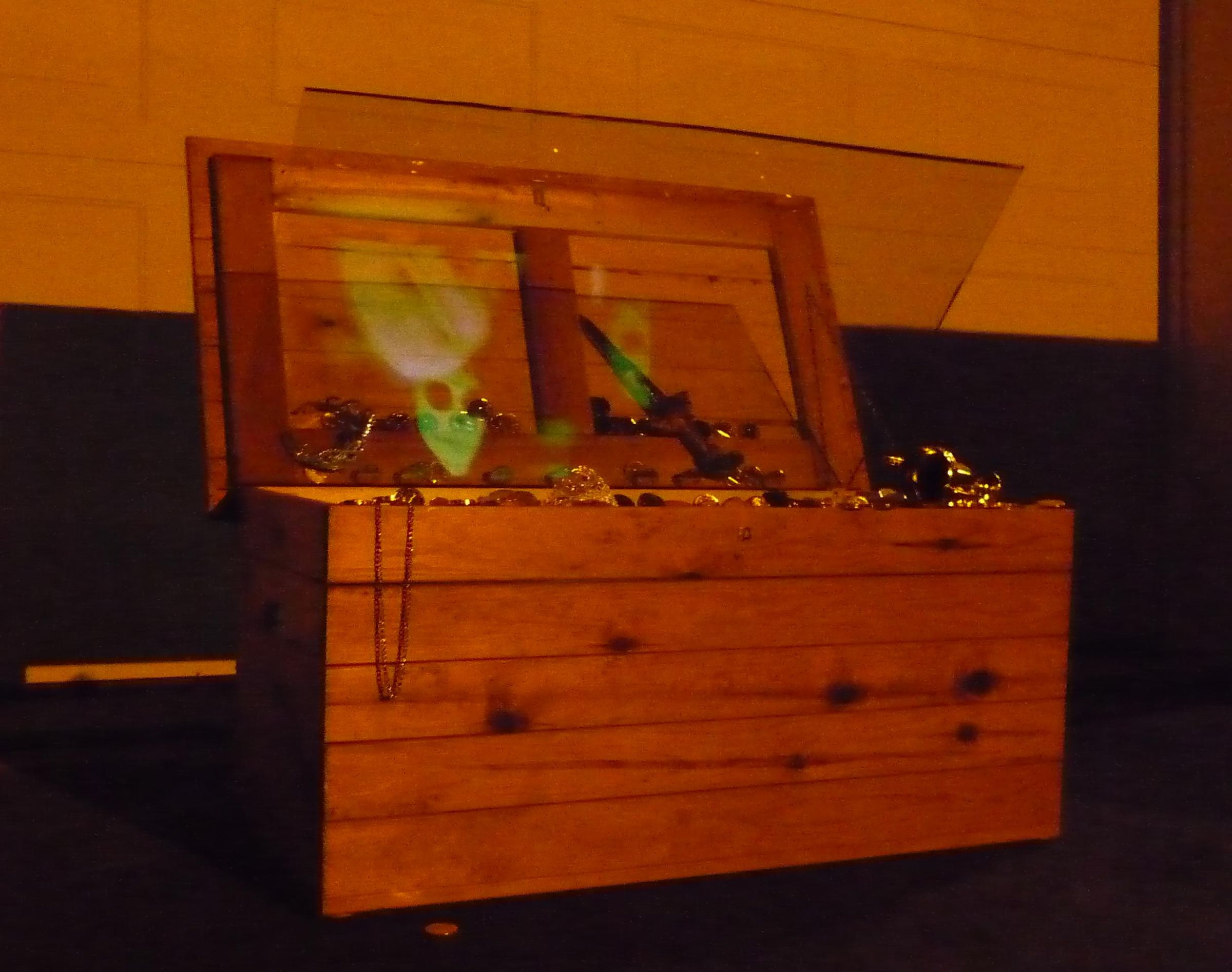 Floating Skulls Treasure Chest Hologram (Updated)