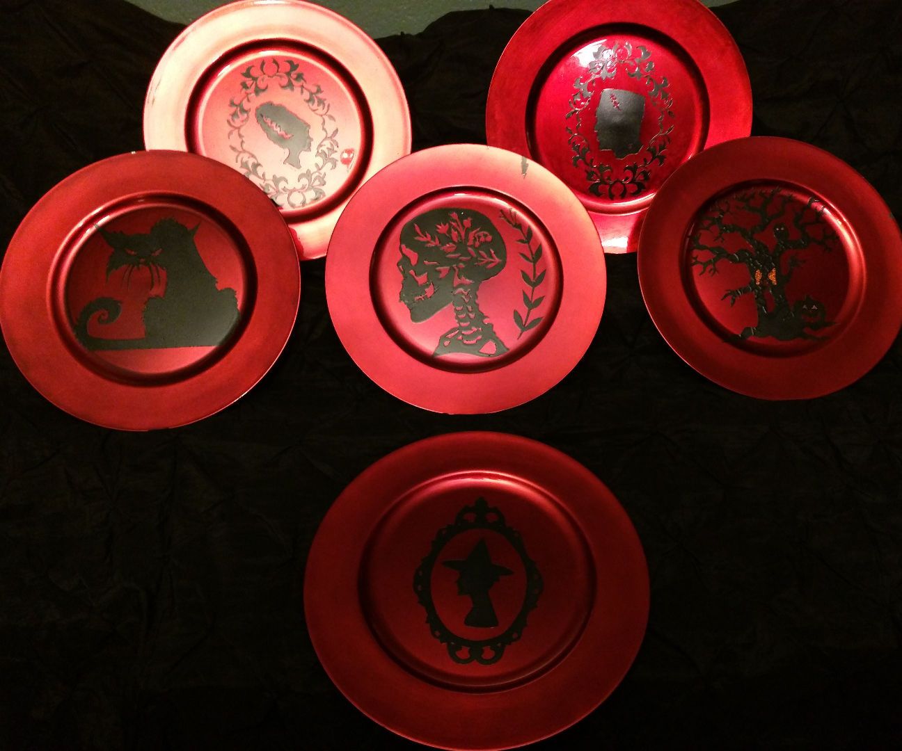 Spooky Halloween Chargers.