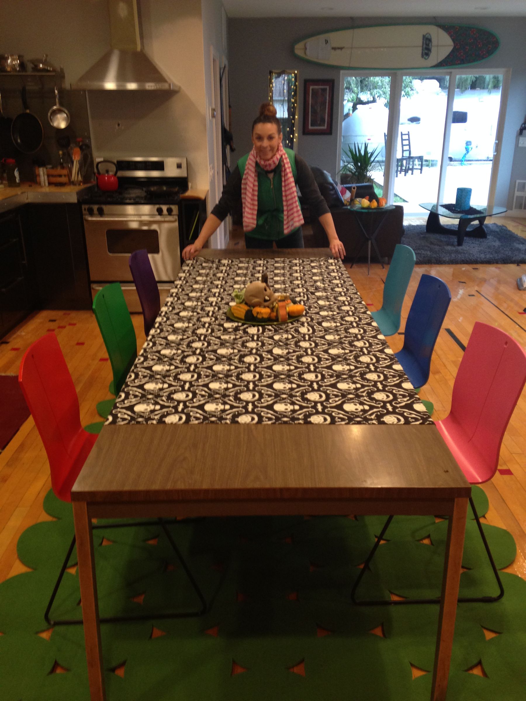 Mid-centery Make Over on Some Old Kitchen Chairs