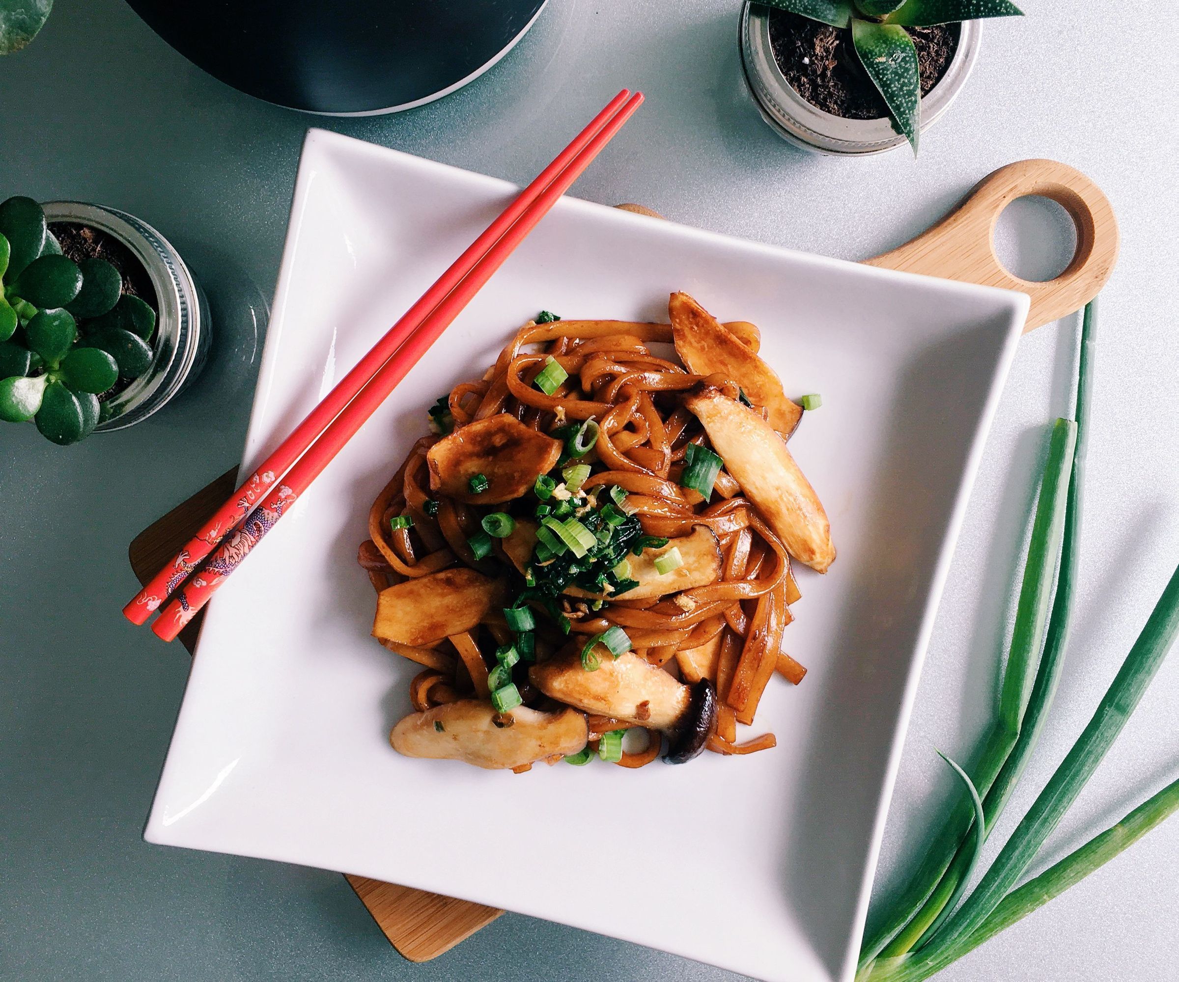 RECIPE  |  MUSHROOM UDON NOODLES
