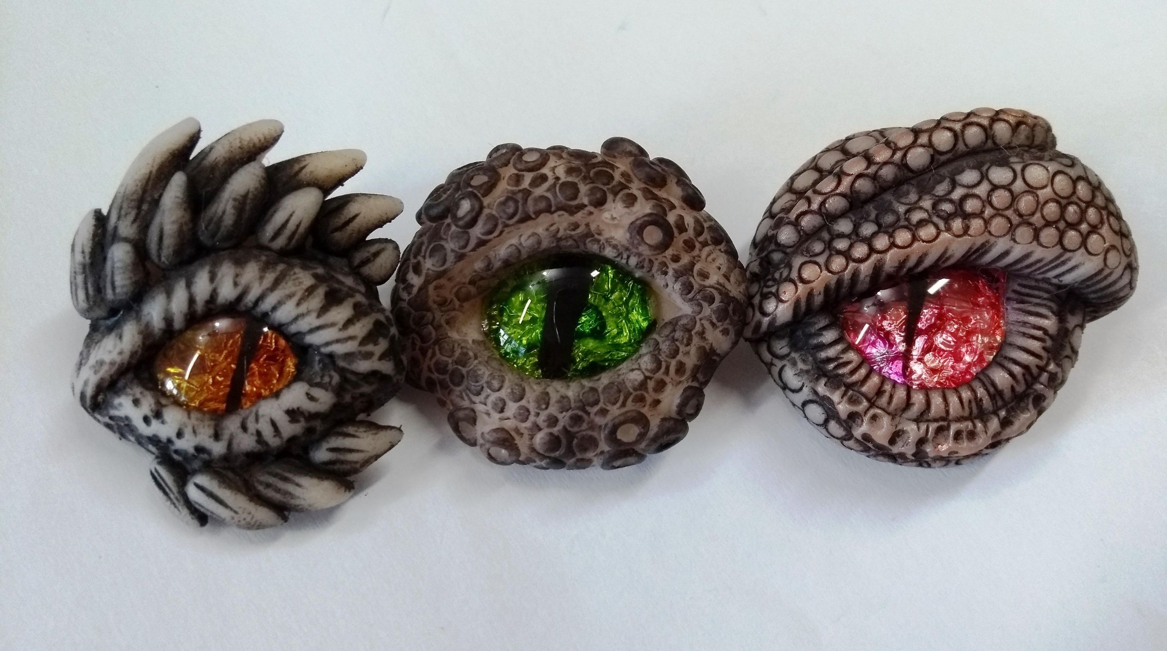 DIY Dragon Eye Brooch From Polymer Clay