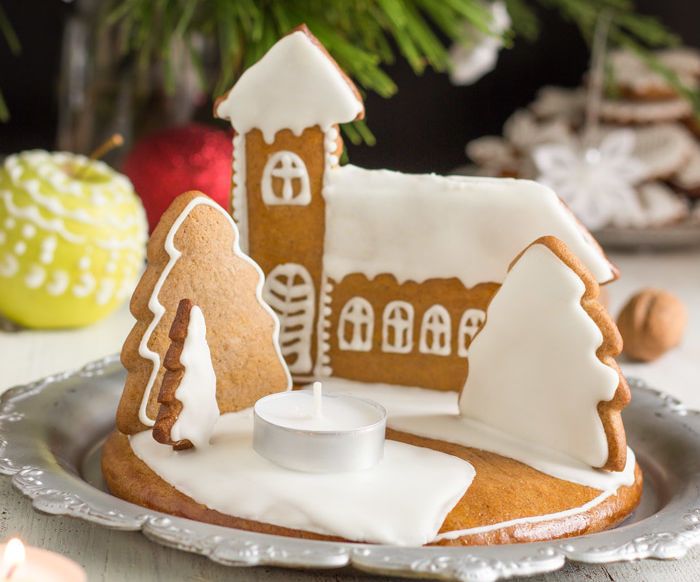 Gingerbread Christmas Candle Holder