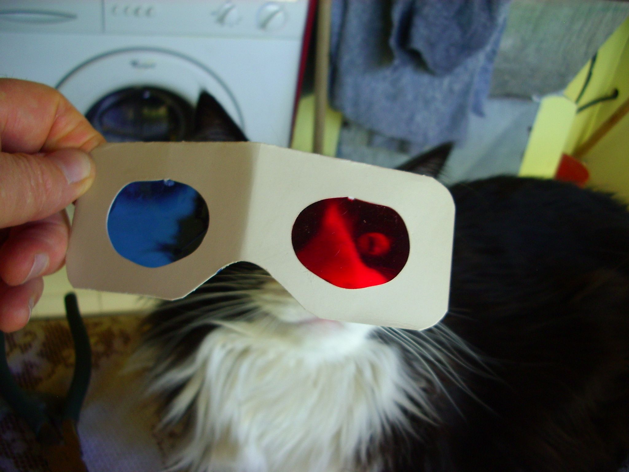 How I Maked My Red-blue Anaglyph Eyeglasses