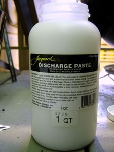 what can you mix with bleach to make a paste