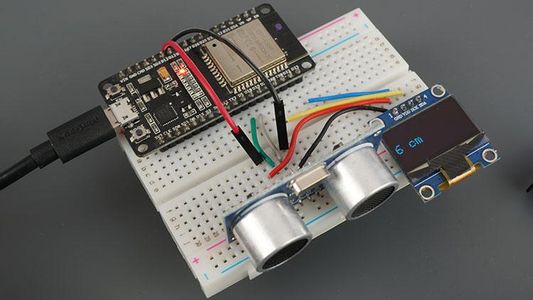 ESP32 With HC-SR04 and OLED Display