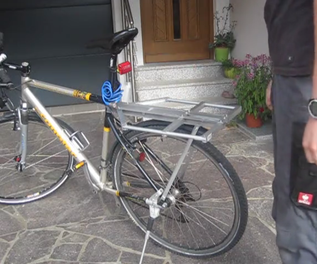 Foldable Luggage Rack