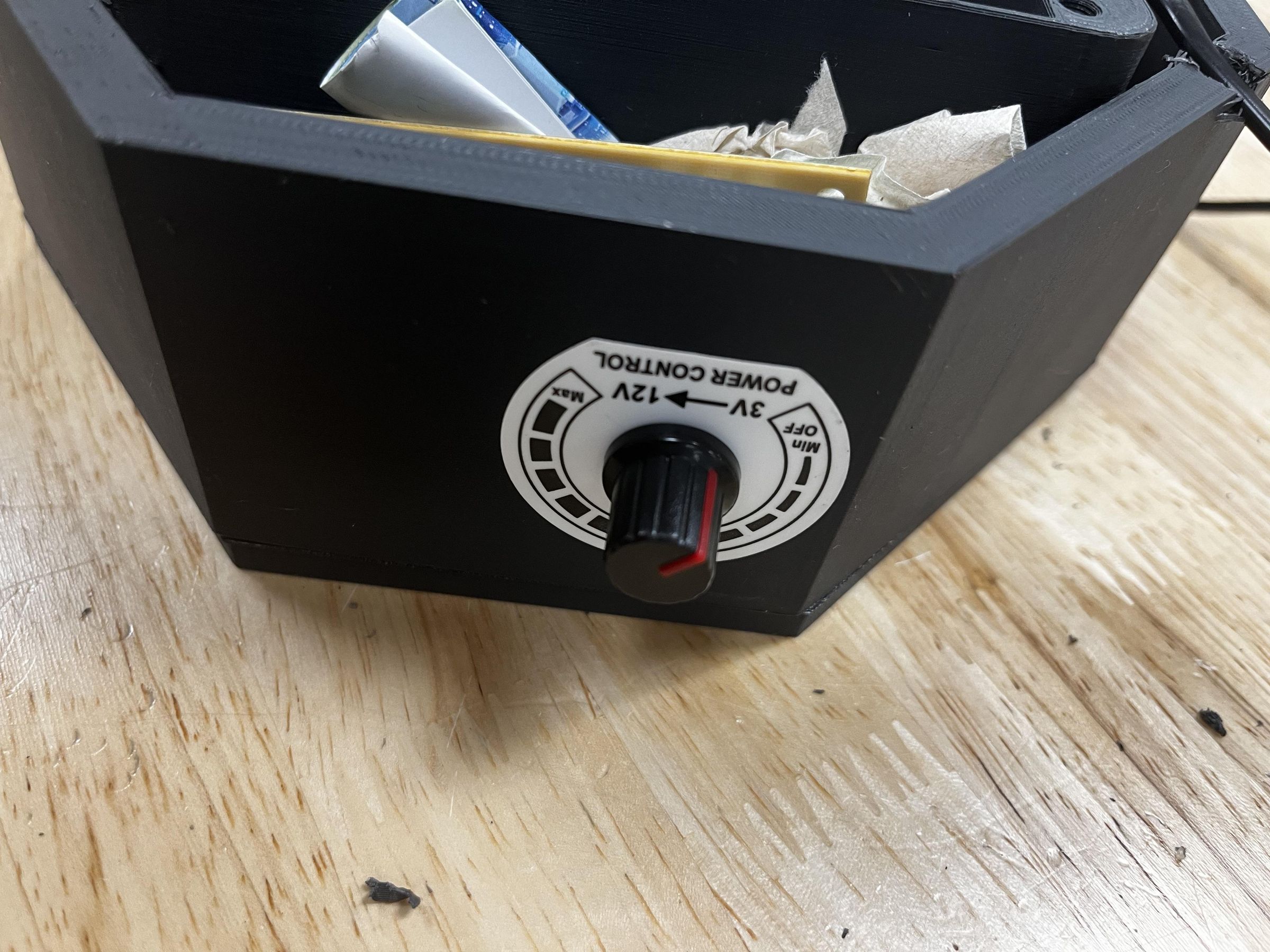 Soldering Fumes Fan W/ Bendy Arm and Smoke Sensor 11 Steps