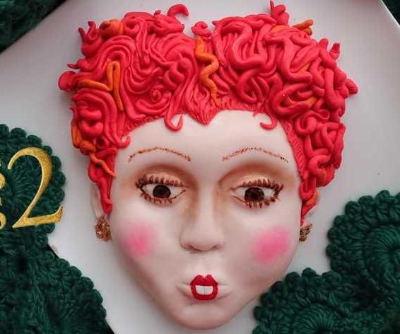 Hocus Pocus Winifred Sanderson Cake