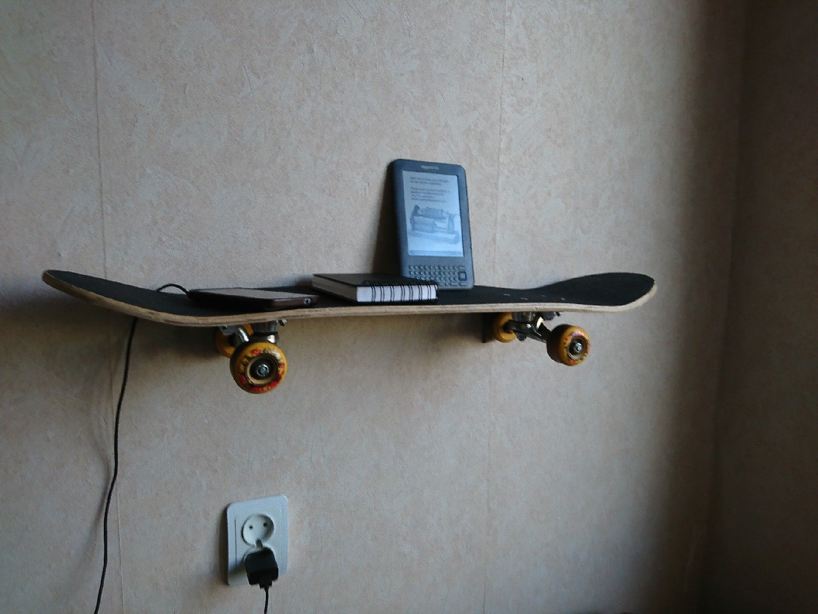How to Make a Skateboard Shelf 3 Steps Instructables