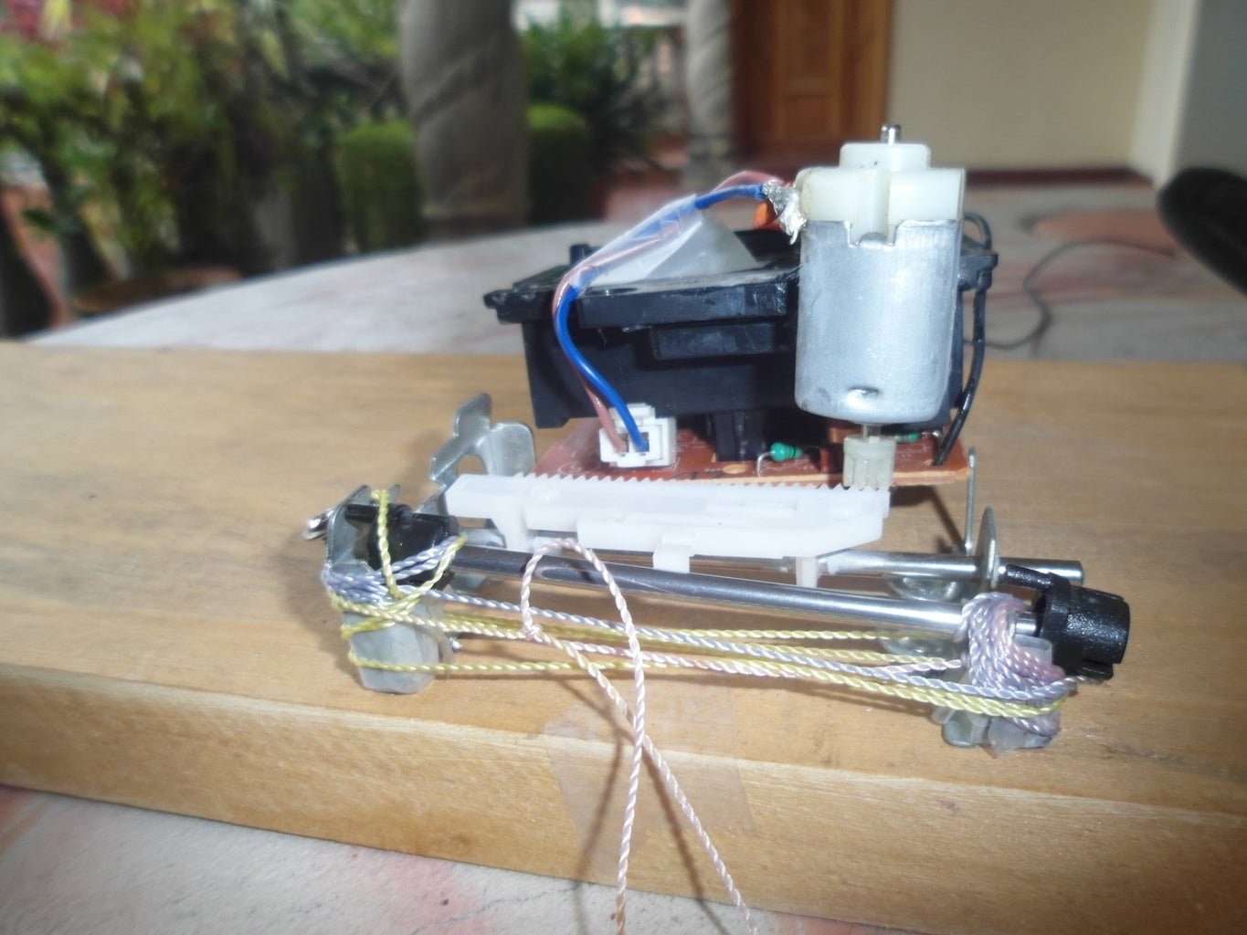 Remote Control Lock : 4 Steps Circuit Diagram