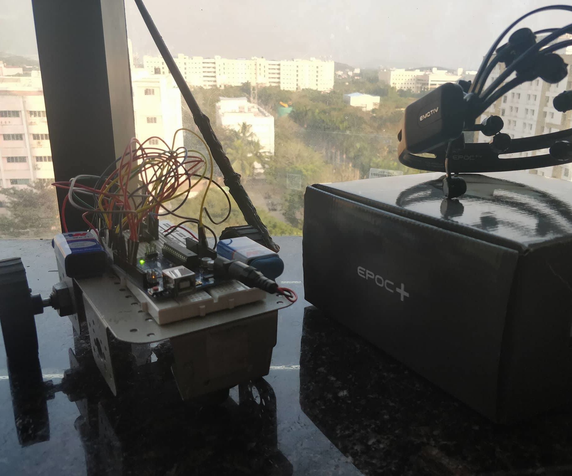 BUCKi - Brain Computer Interface Controlled Arduino Car