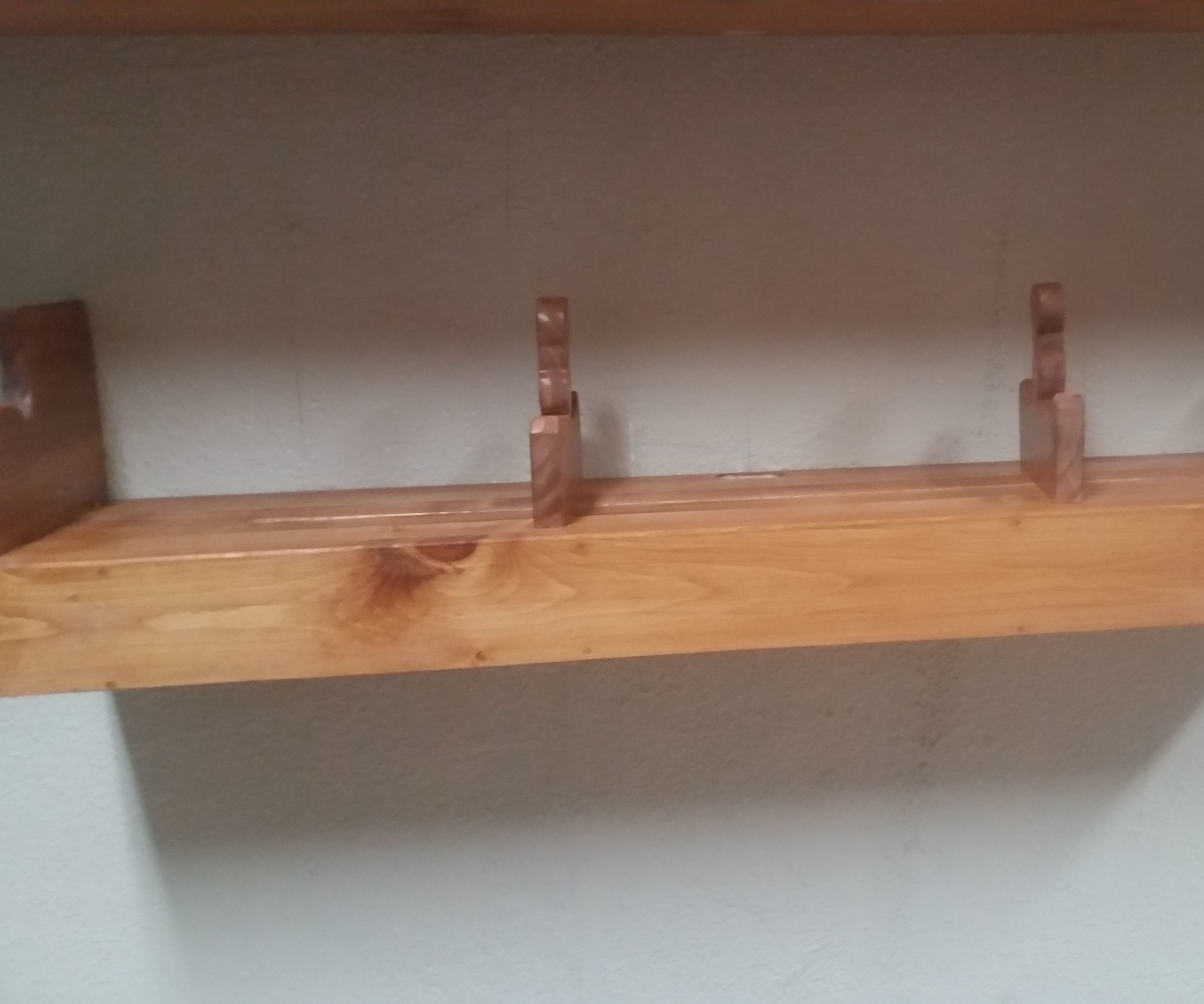 Floating Shelf #2 - the One With the Sliding Book Ends