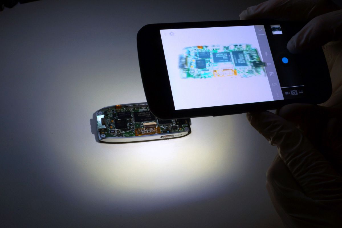 Almost Free Polarized Light Photography.