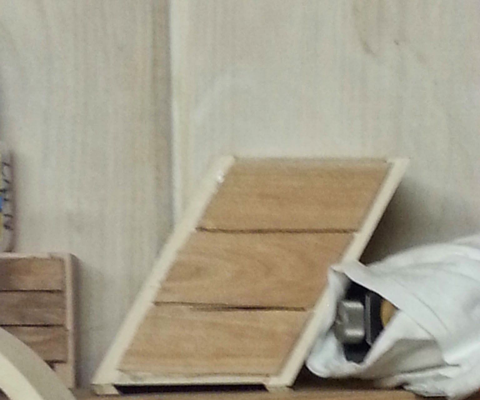 Angled chest of drawers part I