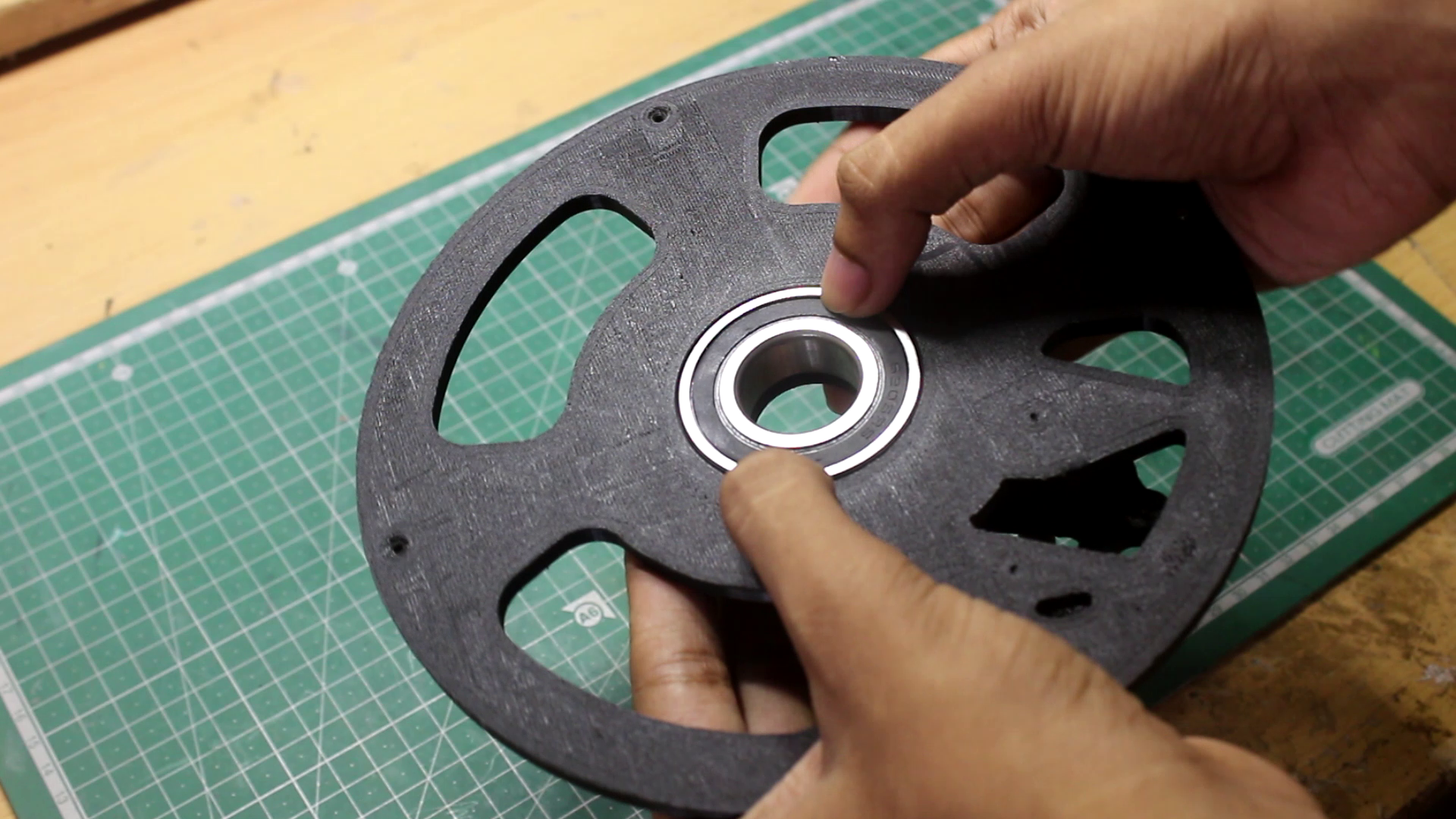 Electronic Turntable With Perfectly Over Engineered Design : 26 Steps ...