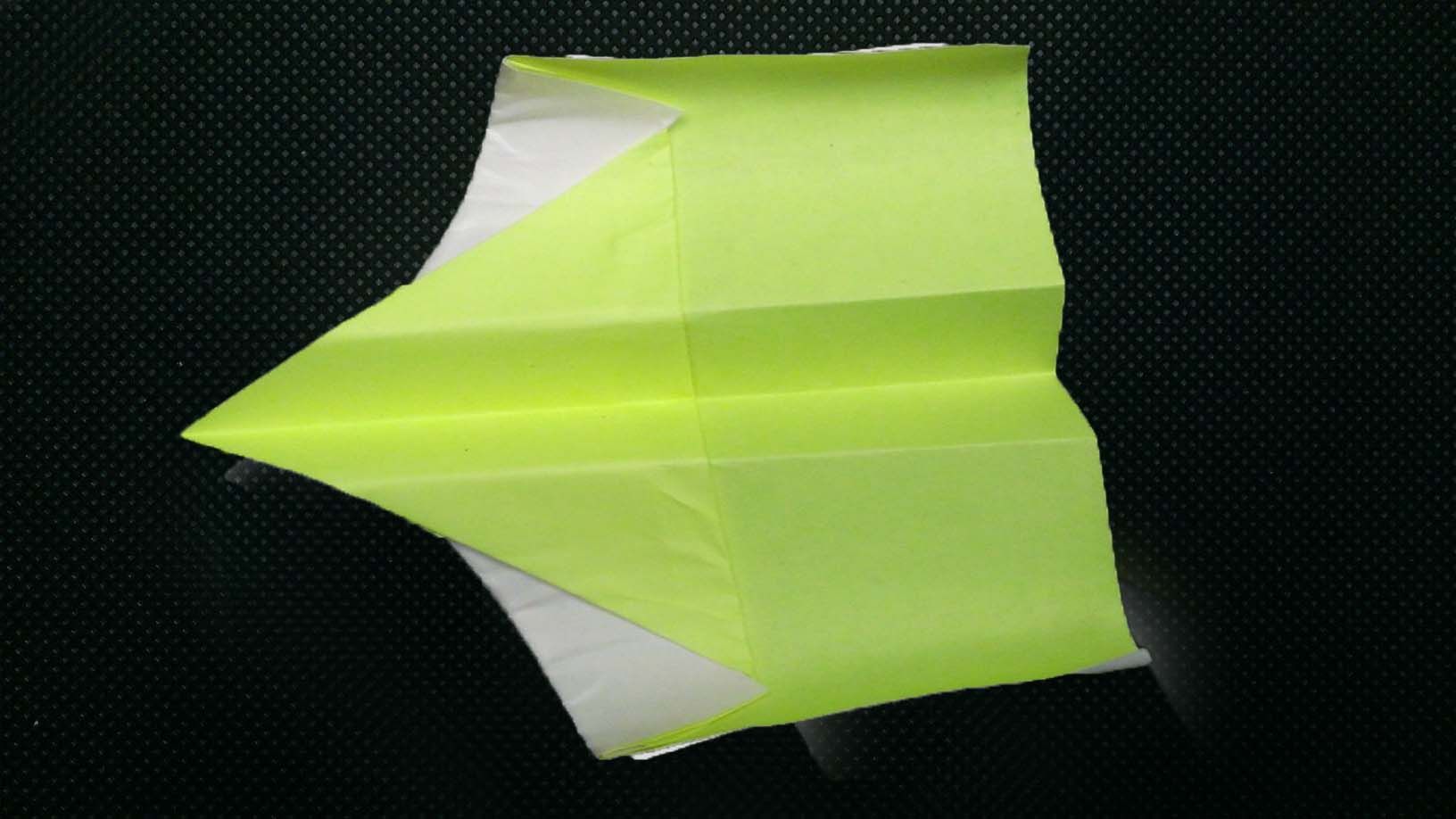 King Eagle, an Obedient Flying Origami