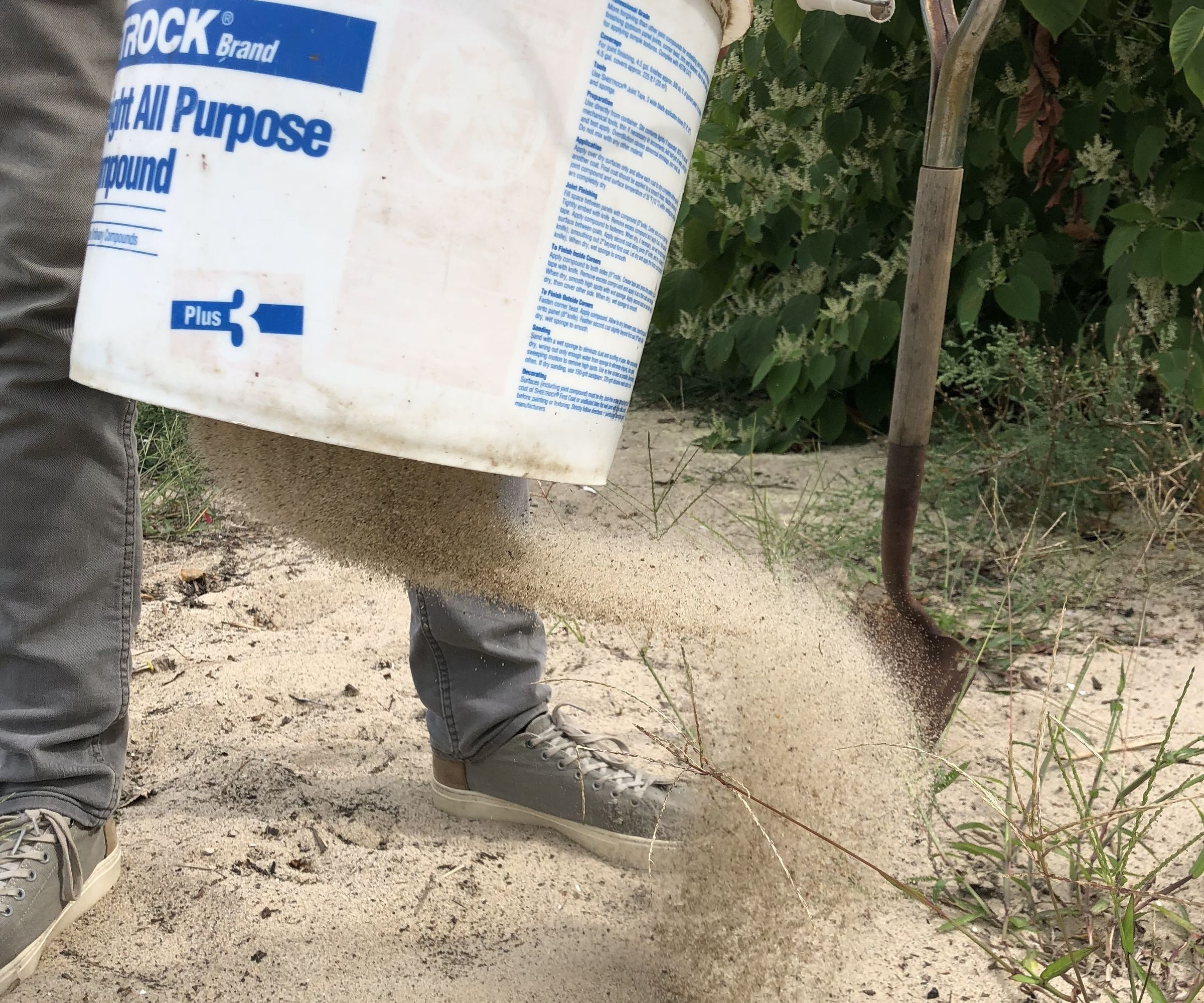 Bucket Sifter for Beach Cleanups
