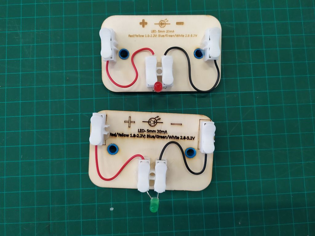 Assembly of the Tiles – Reproduction of the Example Tile: