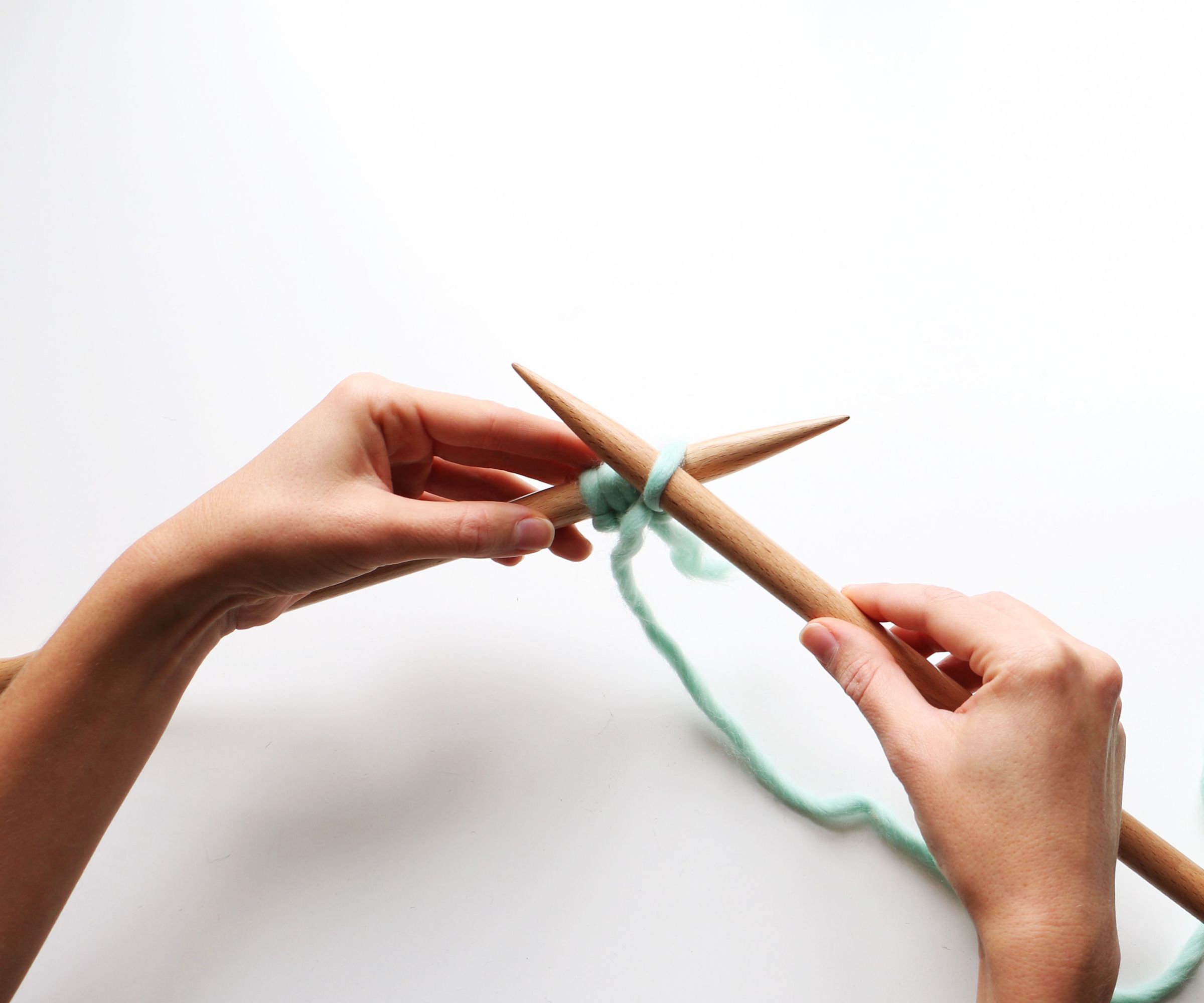 How to purl a stitch