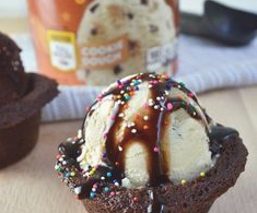 Fudge Brownie Bowl Sundae
