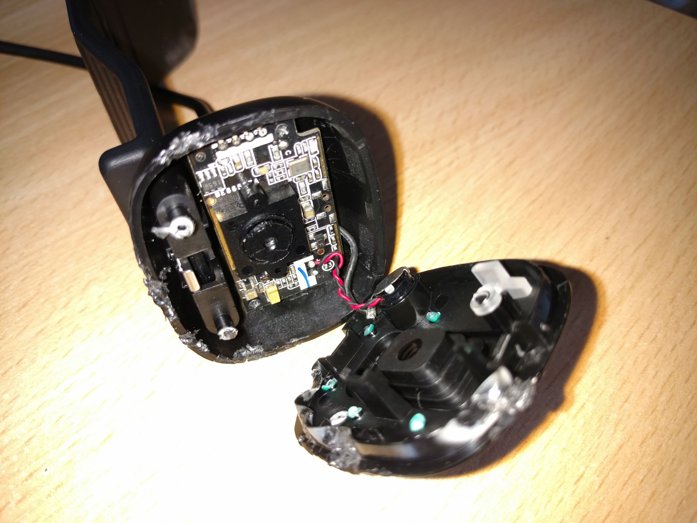 Remove IRfilter From Microsoft's HD 3000 cam 11 Steps Instructables