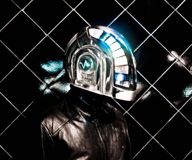 DIY: Daft Punk Helmet 