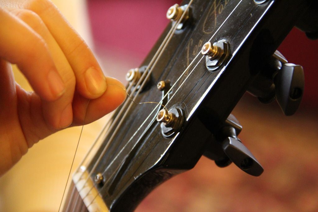 Replacing a String on a Guitar : 12 Steps (with Pictures) - Instructables