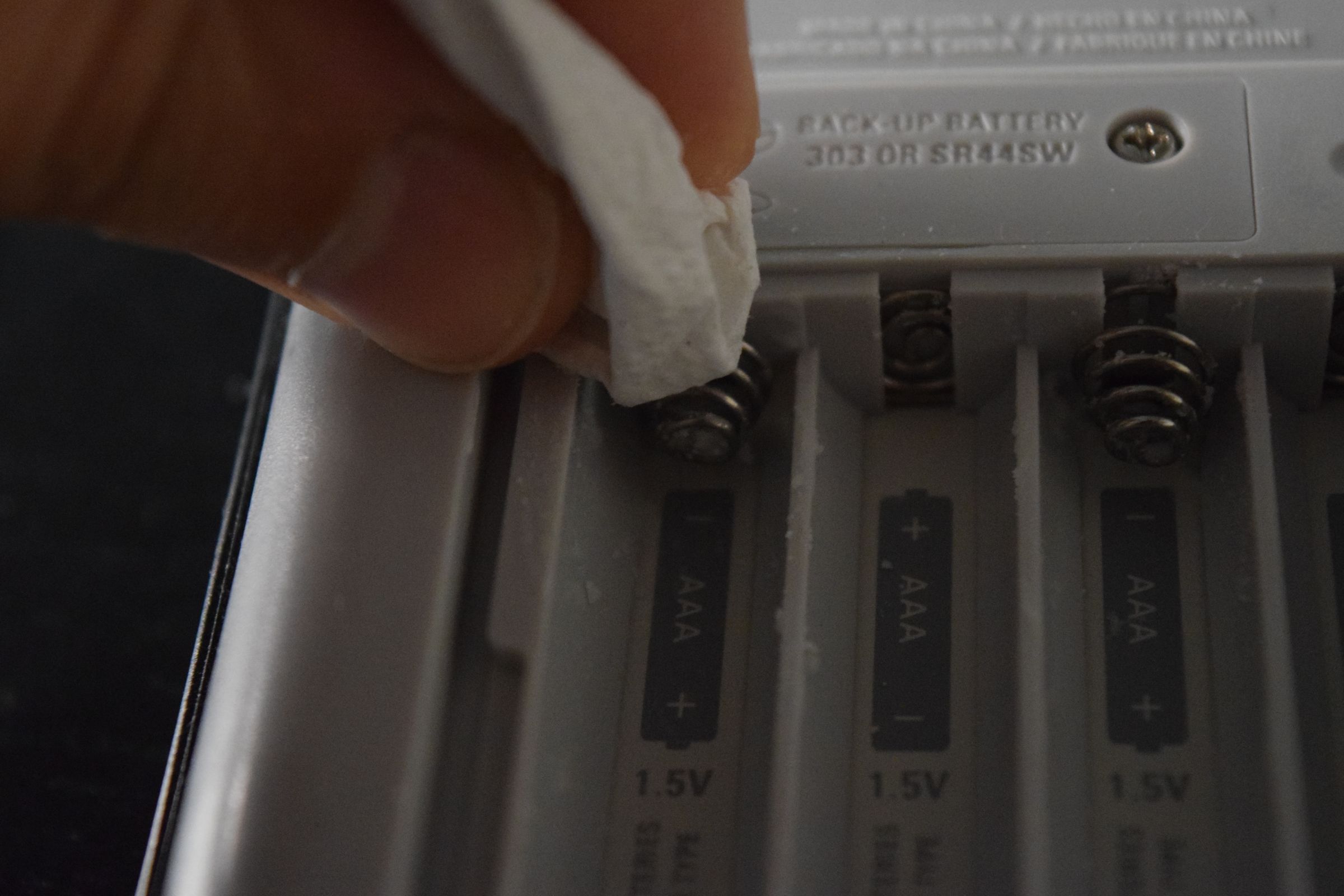 How to Remove Battery Acid 3 Steps (with Pictures) Instructables