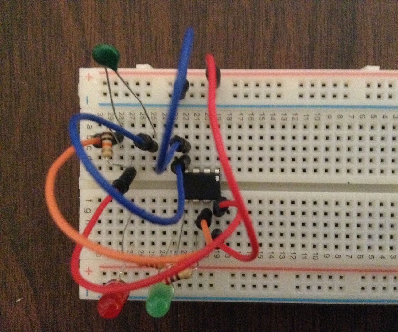 ATTiny85 Mono Temperature Monitor