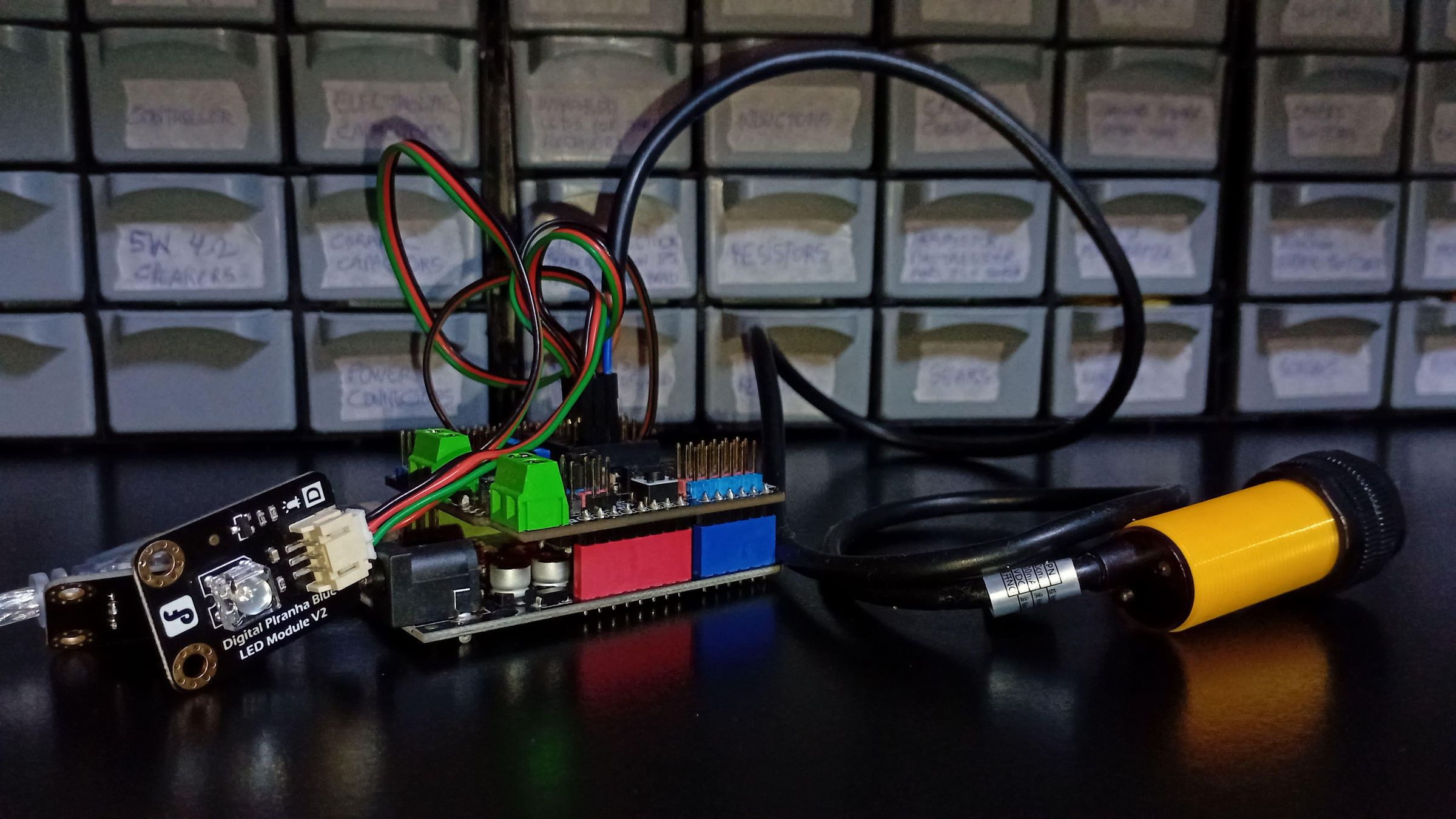 How to Use the Infrared Switch Sensor With Arduino - Lesson #15 : 6 ...