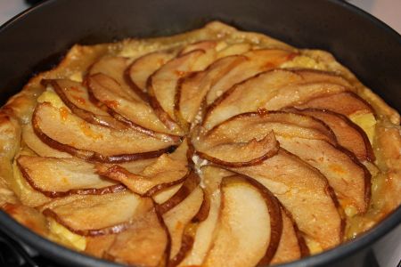 VEGAN Pear and "Cheese" Tart