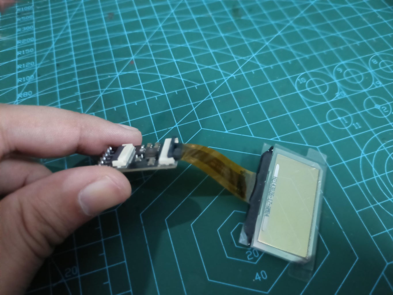 Playing GIFs on Transparent OLED Display Module (with Pictures ...