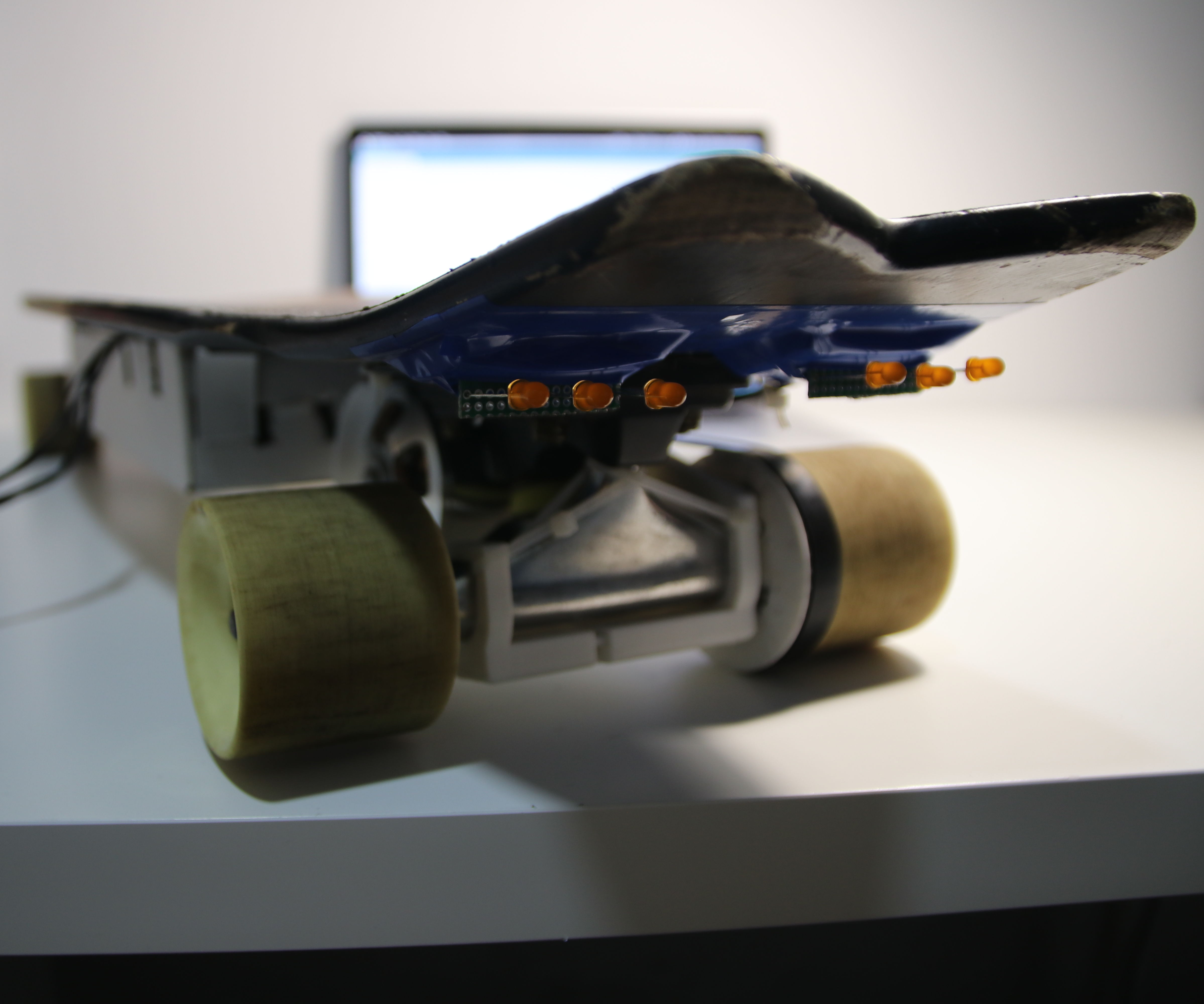 DIY ARDUINO SKATEBOARD