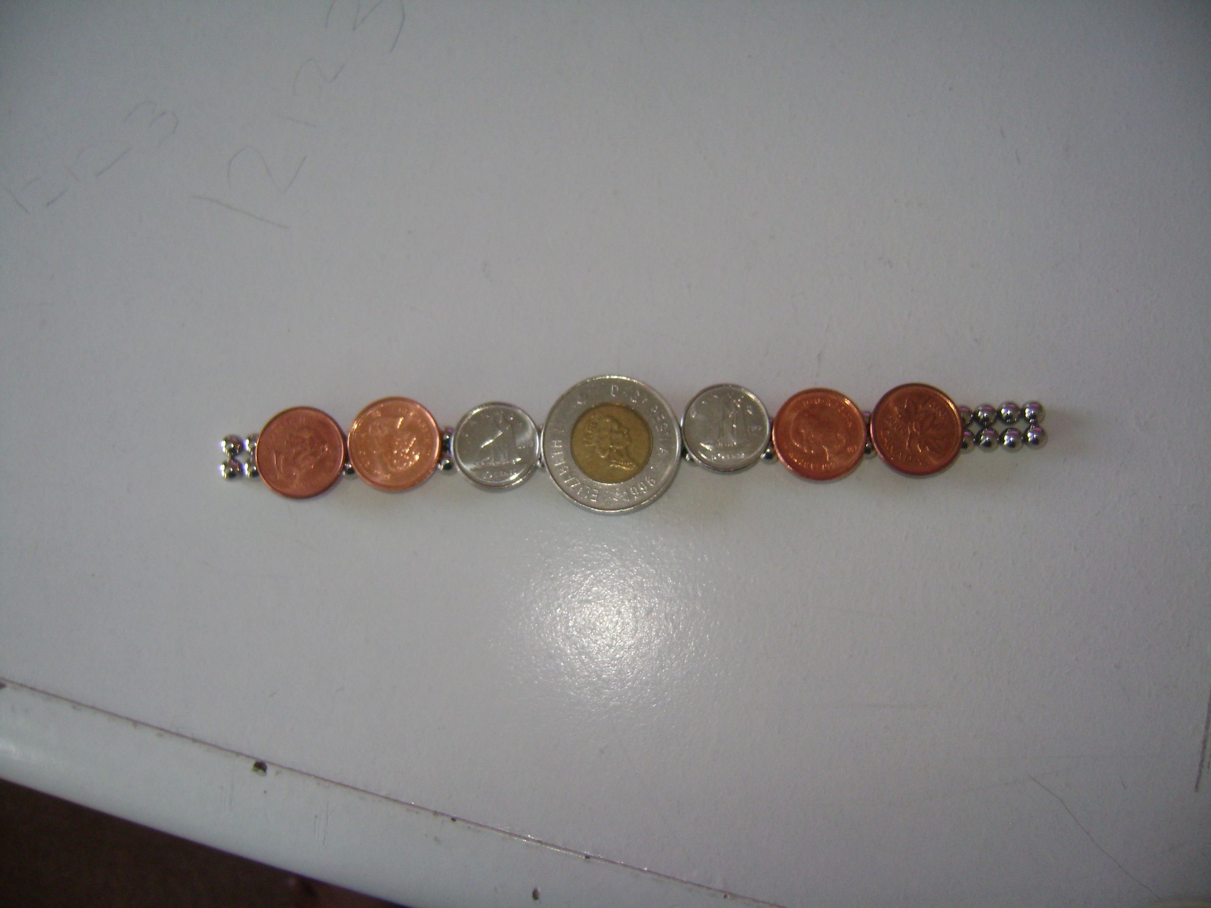 How to Make a Cool and Neat Money Watch , (change Holder)