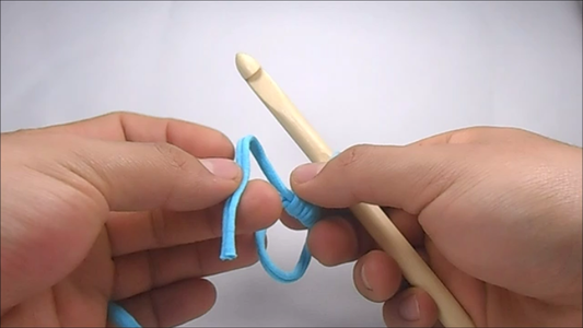 How to Work in a Magic Ring : 6 Steps (with Pictures) - Instructables