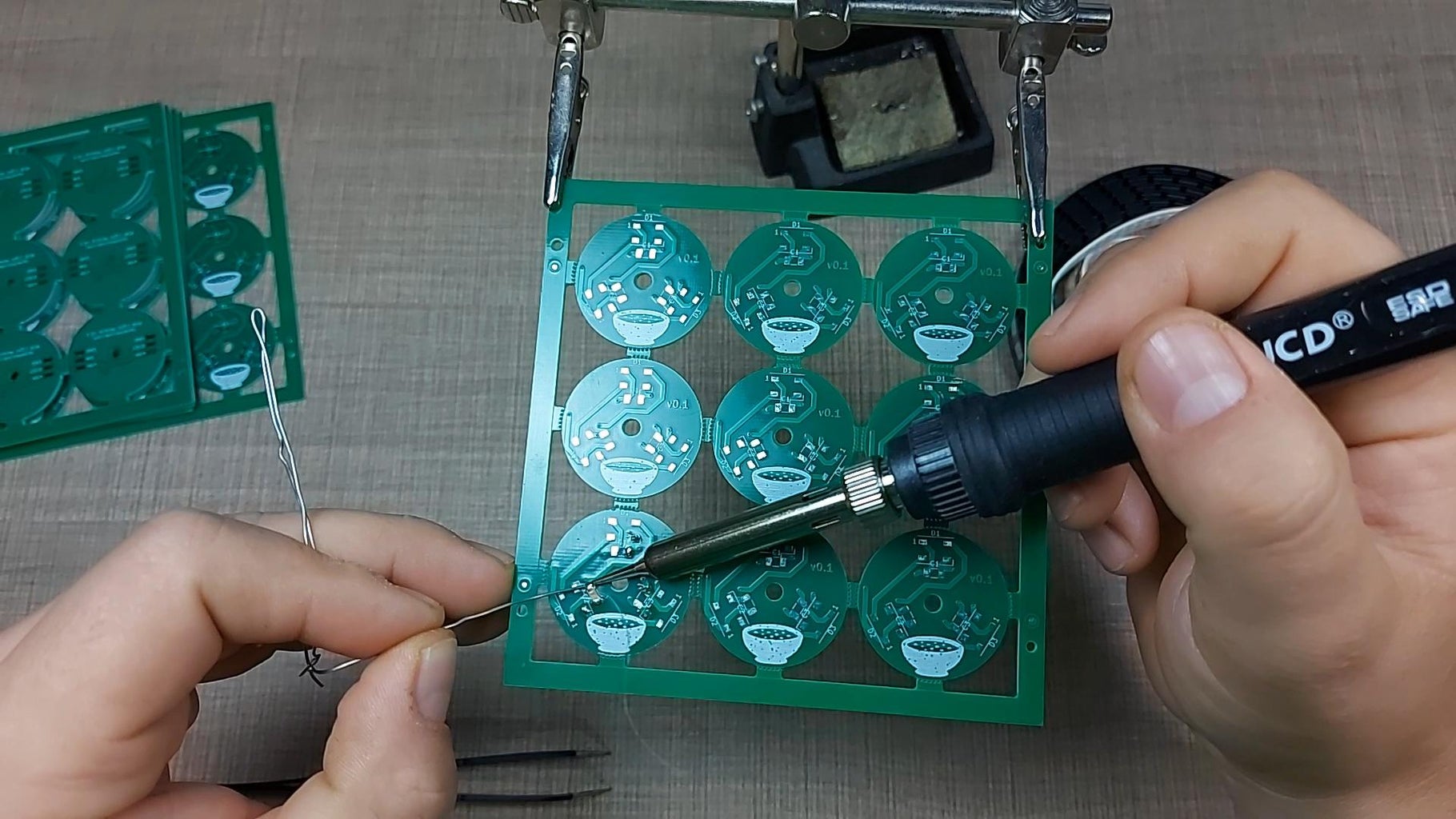 Smd Soldering With Regular Soldering Iron 5 Steps Instructables Smd Soldering With Regular Soldering Iron 5 Steps Instructables