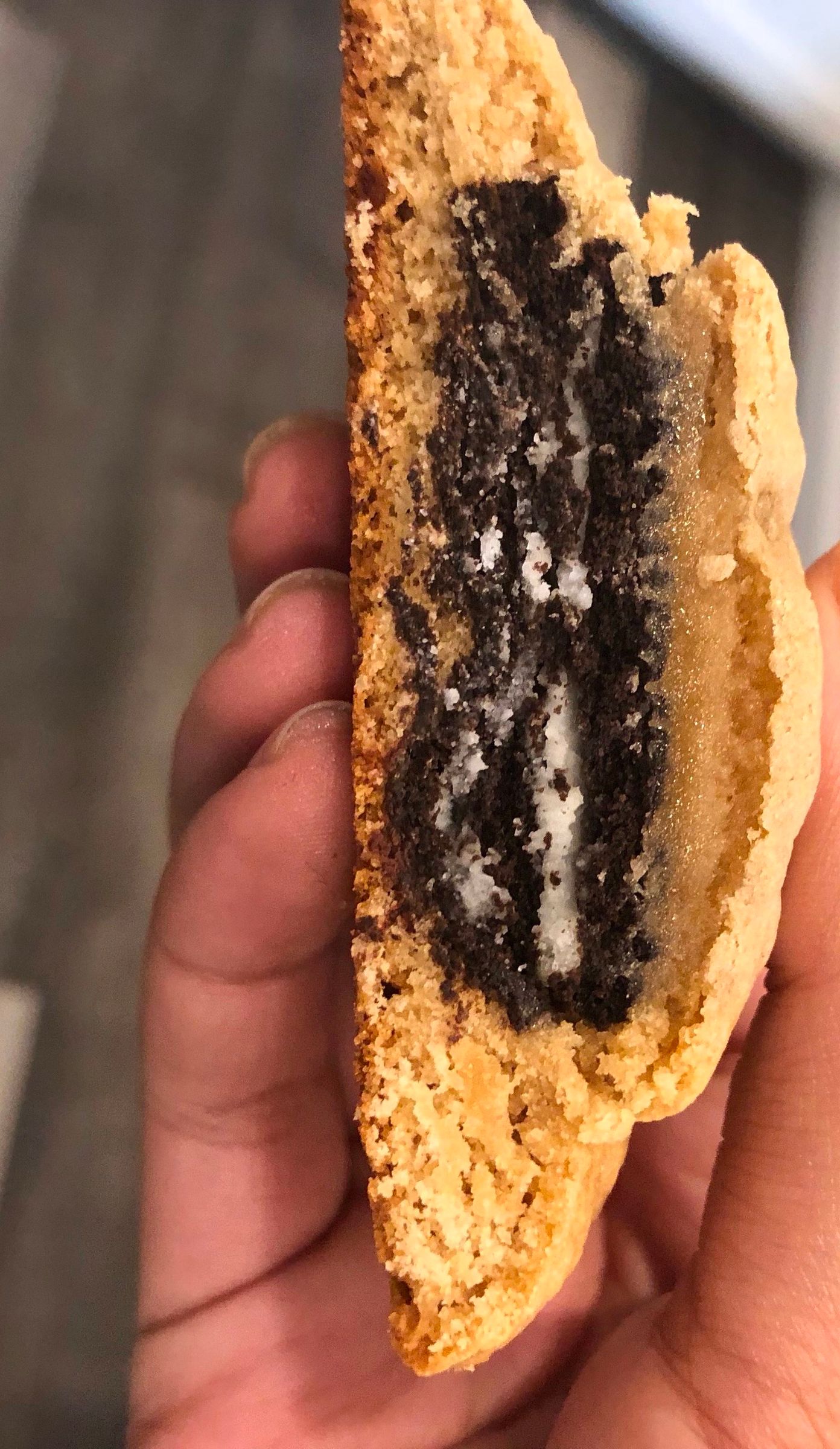 How to Make Chocolate Chip Oreo Cookies. #HMS2018