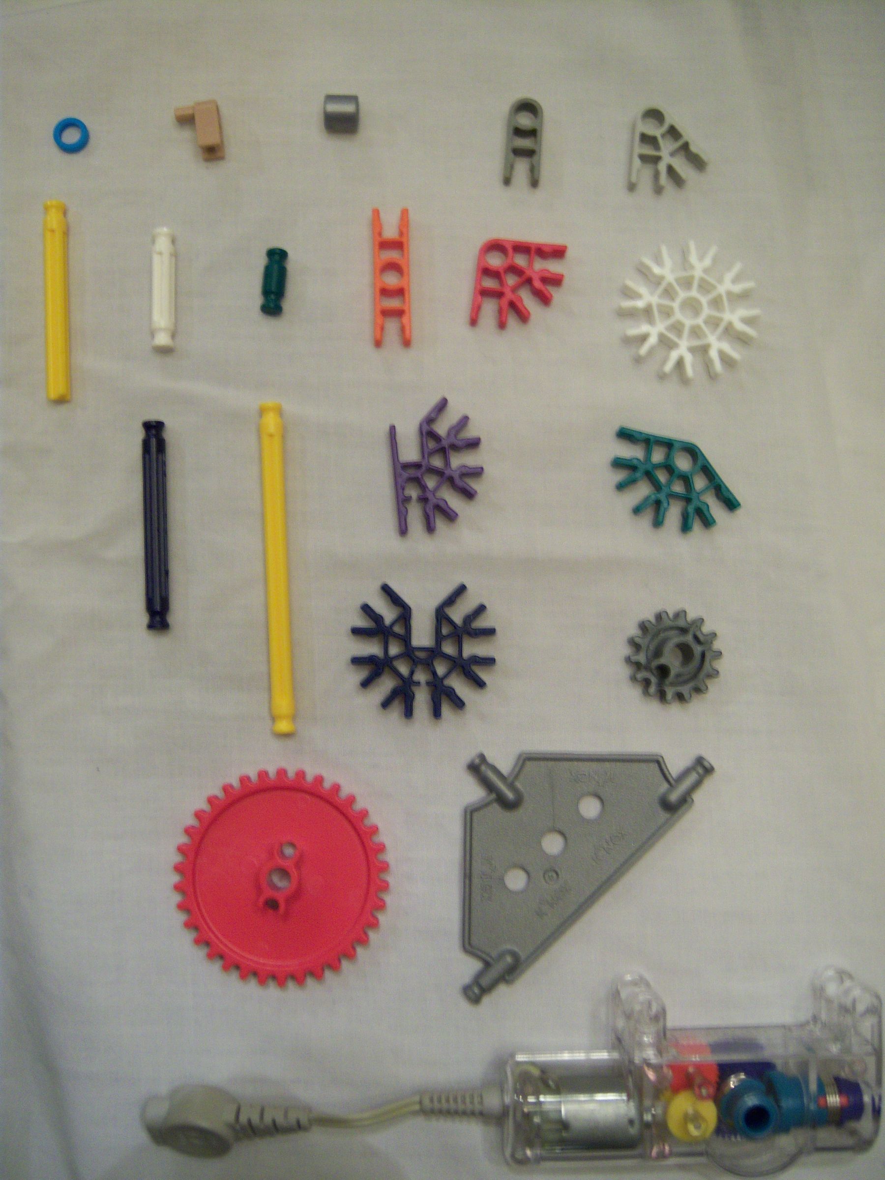 Motorized K'nex Claw : 9 Steps - Instructables