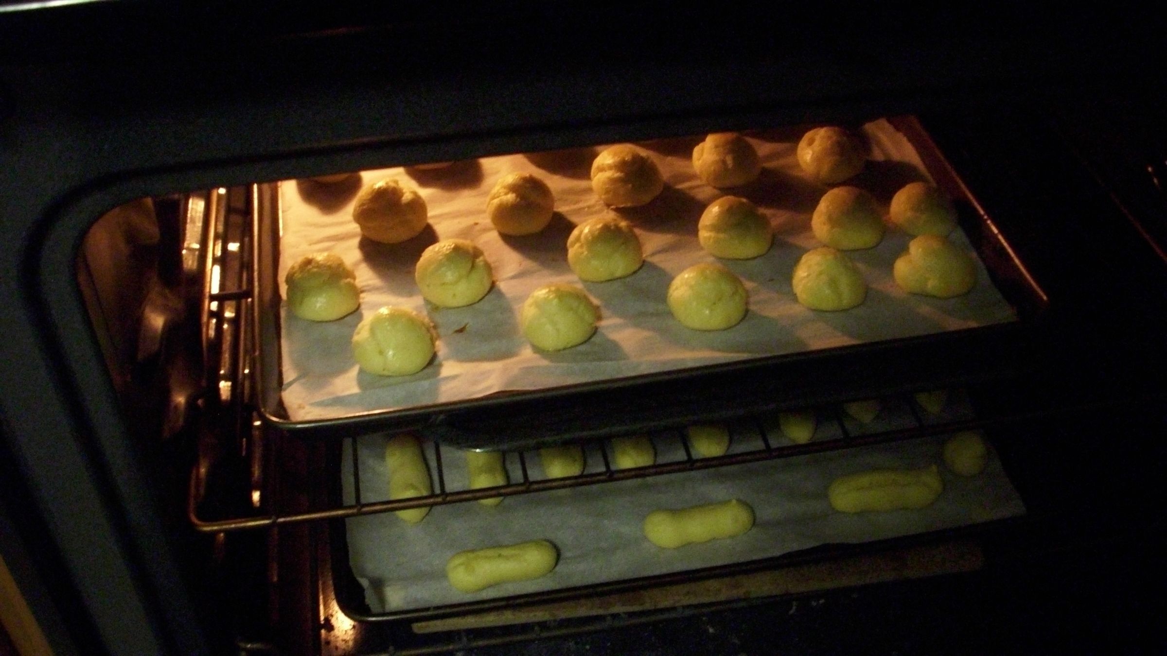 Fancy Mini Eclairs for Valentine's Day