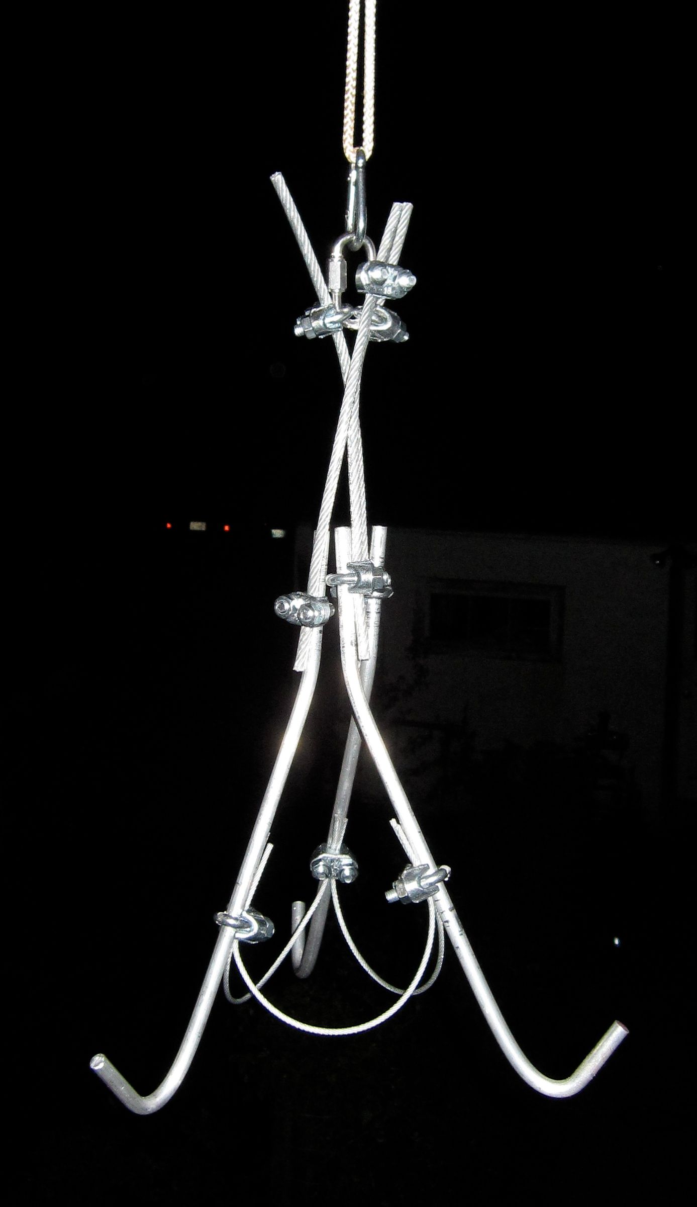Foldable Grappling Hook for Harvesting Spam