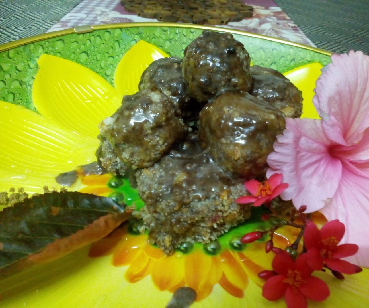 CHOCOLATE DIVINE SPHERES (base As Burfi)