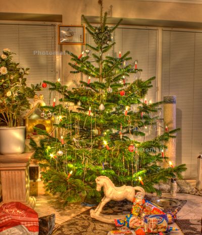 Take a nice HDR-Image of your Christmas Tree